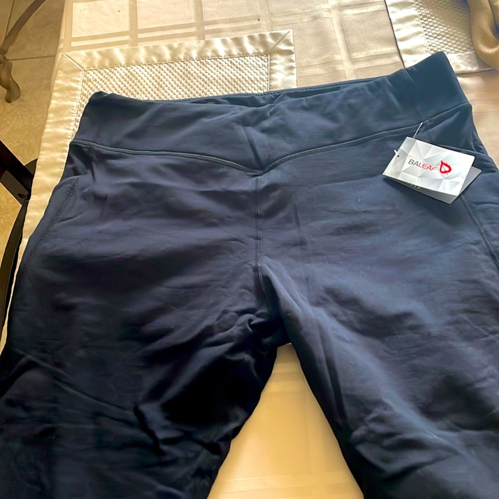 New Bayleaf workout pants 🖤
